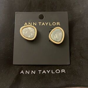 Ann Taylor Earrings Green with gold NWT